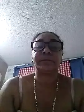 CafeCaliente69 online show from 7, 1, 2025