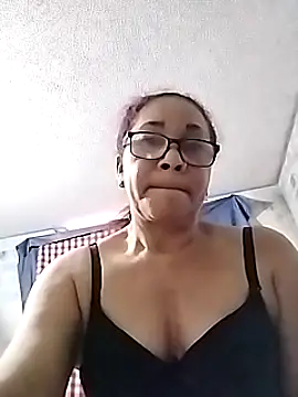 CafeCaliente69 online show from 11, 1, 2025