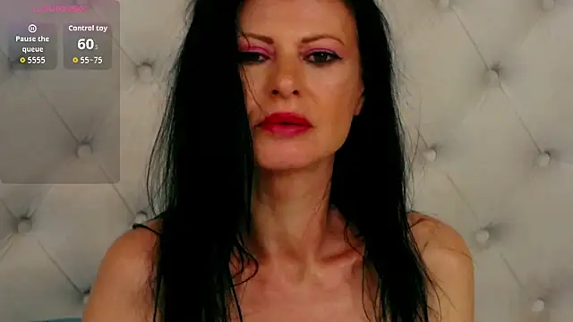 Snapshot of RosalieNorman chatting on 28, 4, 2026 RosalieNorman online show from 28, 4, 2026