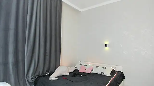 Snapshot of RileyMee chatting on 6, 3, 2025 RileyMee online show from 6, 3, 2025