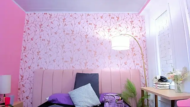 amber-hill online show from 28, 10, 2025