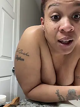 SexyHoneyRedd online show from 4, 1, 2025