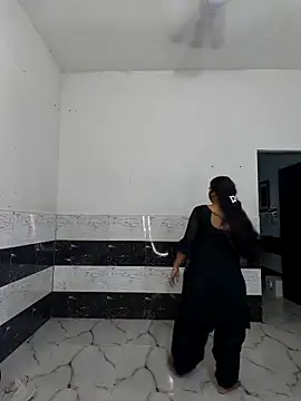 Snapshot of riya190 chatting on 17, 10, 2025 riya190 online show from 17, 10, 2025