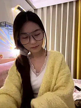 Sweet-Angel999 online show from 11, 1, 2026