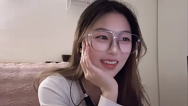 Sweet-Angel999 online show from 17, 2, 2026