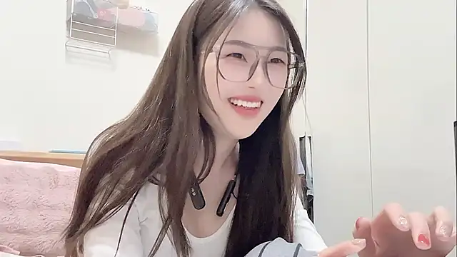 Sweet-Angel999 online show from 12, 3, 2026