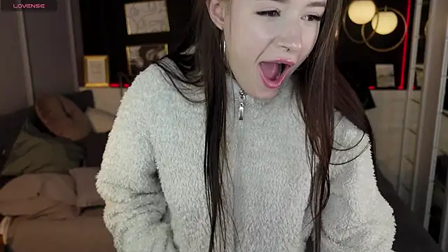 Snapshot of Lily_Moonlight chatting on 25, 12, 2024 Lily Moonlight online show from 25, 12, 2024