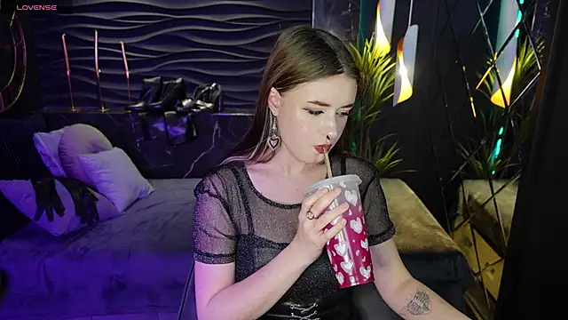 Snapshot of Lily_Moonlight chatting on 15, 1, 2025 Lily Moonlight online show from 15, 1, 2025