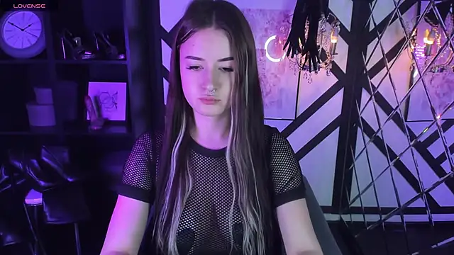 Snapshot of Lily_Moonlight chatting on 23, 1, 2025 Lily Moonlight online show from 23, 1, 2025