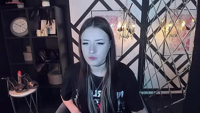 Snapshot of Lily_Moonlight chatting on 12, 2, 2025 Lily Moonlight online show from 12, 2, 2025