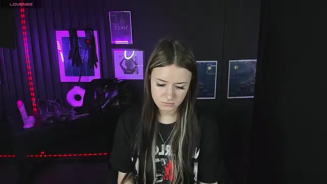 Snapshot of Lily_Moonlight chatting on 13, 2, 2025 Lily Moonlight online show from 13, 2, 2025