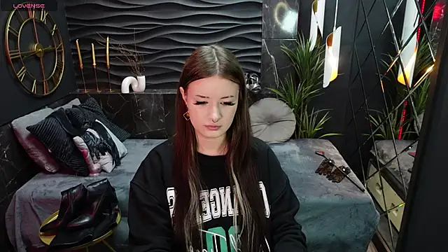 Snapshot of Lily_Moonlight chatting on 20, 3, 2025 Lily Moonlight online show from 20, 3, 2025