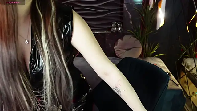 Snapshot of Lily_Moonlight chatting on 20, 3, 2025 Lily Moonlight online show from 20, 3, 2025