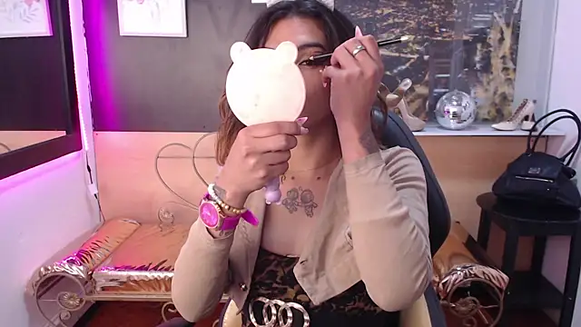 Snapshot of Dy_Hanna chatting on 30, 10, 2025 Dy Hanna online show from 30, 10, 2025