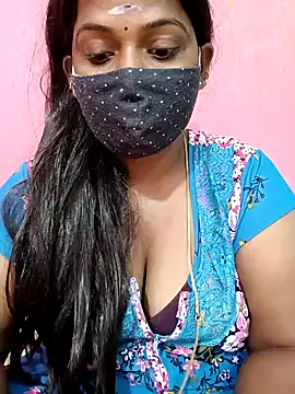 Snapshot of Renuma chatting on 10, 1, 2025 Renuma online show from 10, 1, 2025