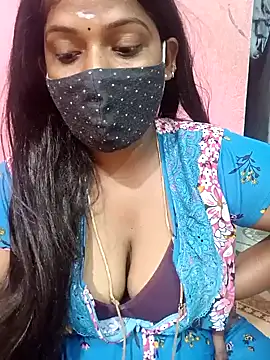 Snapshot of Renuma chatting on 10, 1, 2025 Renuma online show from 10, 1, 2025