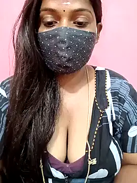 Snapshot of Renuma chatting on 11, 1, 2025 Renuma online show from 11, 1, 2025