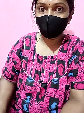 Snapshot of Renuma chatting on 16, 10, 2025 Renuma online show from 16, 10, 2025