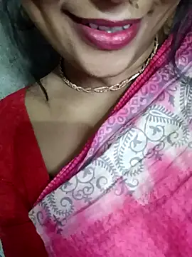 Snapshot of Wifesuman40 chatting on 15, 12, 2024 Wifesuman40 online show from 15, 12, 2024