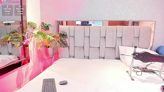 Snapshot of RoseTaylor__ chatting on 17, 1, 2026 RoseTaylor online show from 17, 1, 2026