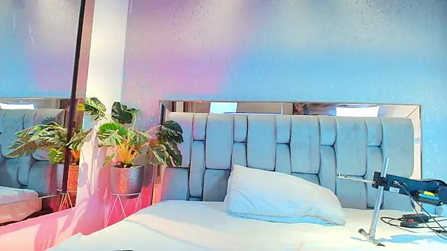 Snapshot of RoseTaylor__ chatting on 12, 2, 2026 RoseTaylor online show from 12, 2, 2026