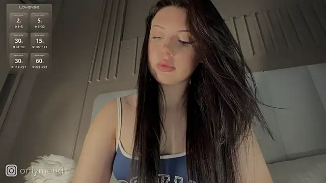 Snapshot of MENNDI chatting on 20, 9, 2025 MENNDI online show from 20, 9, 2025