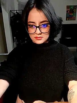 Lin-cute online show from 9, 3, 2025