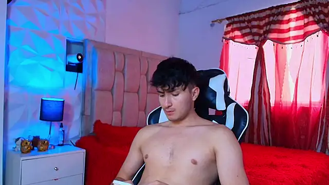 santyago taylor online show from 20, 12, 2024