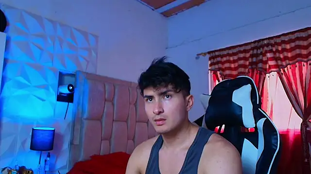 santyago taylor online show from 23, 12, 2024