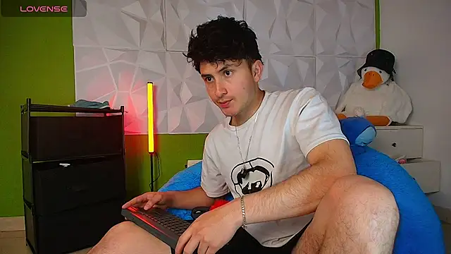 santyago taylor online show from 6, 10, 2025