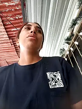 Snapshot of ifeelverywet_andhot chatting on 8, 1, 2025 ifeelverywet andhot online show from 8, 1, 2025