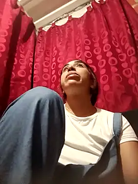 Snapshot of ifeelverywet_andhot chatting on 1, 3, 2025 ifeelverywet andhot online show from 1, 3, 2025