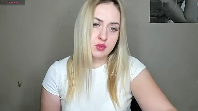 Snapshot of KennaJamess8 chatting on 26, 12, 2024 KennaJamess8 online show from 26, 12, 2024