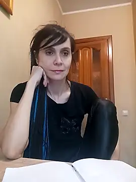 Francenia lolis online show from 28, 11, 2025