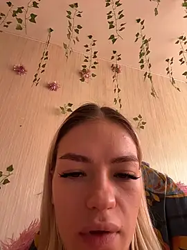 Snapshot of -Sexy_Barbie- chatting on 15, 11, 2025 -Sexy Barbie- online show from 15, 11, 2025