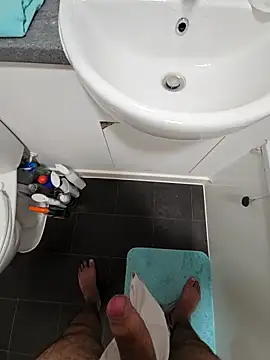 Snapshot of eric69_69 chatting on 20, 10, 2025 eric69 69 online show from 20, 10, 2025