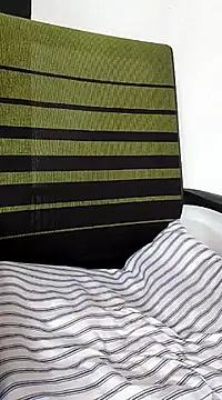 juliya Les online show from 1, 3, 2025