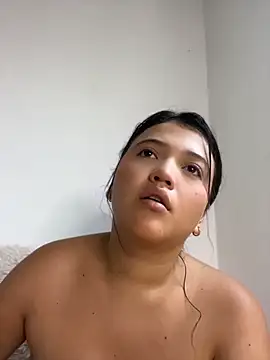 Snapshot of alisson_carolina73 chatting on 24, 5, 2026 alisson carolina73 online show from 24, 5, 2026