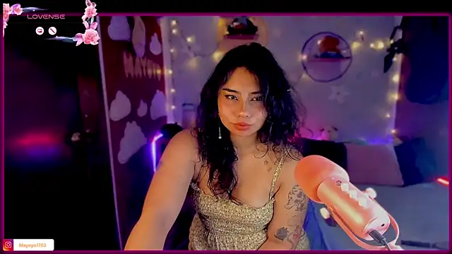 Snapshot of kiki_cavilll chatting on 11, 9, 2025 kiki cavilll online show from 11, 9, 2025