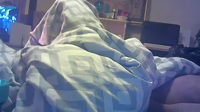 DI4MOND FIR3 online show from 3, 12, 2025