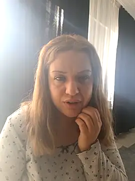 cansuozell online show from 14, 12, 2025