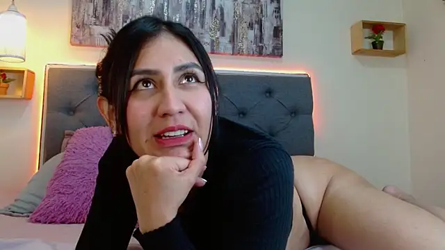 mia aira online show from 2, 12, 2025