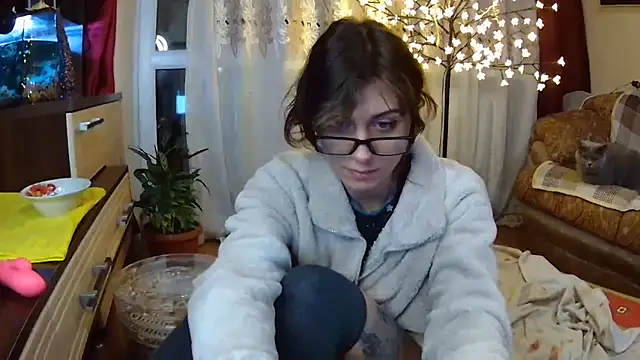 Snapshot of BroadFantasy chatting on 26, 10, 2025 BroadFantasy online show from 26, 10, 2025