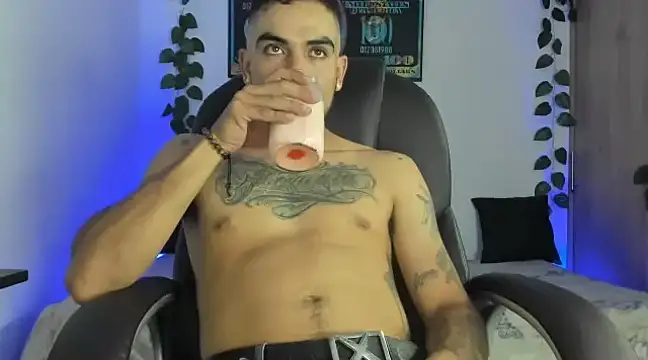 mikee scooth online show from 20, 2, 2025