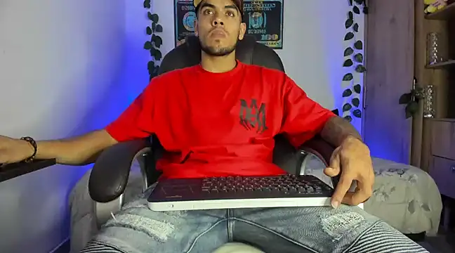 mikee scooth online show from 26, 2, 2025