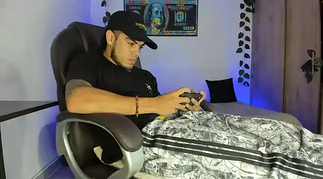 mikee scooth online show from 9, 3, 2025