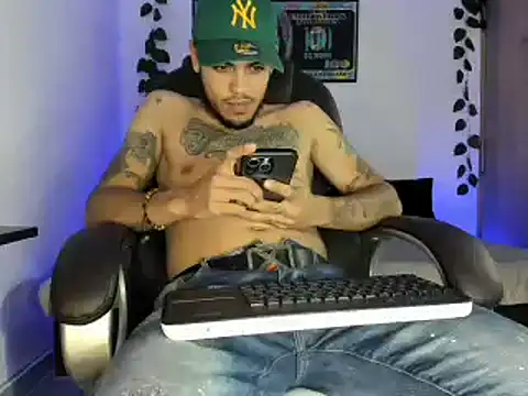 mikee scooth online show from 16, 3, 2025