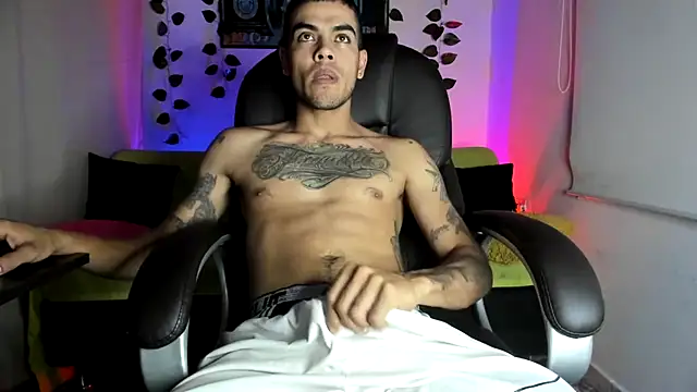 mikee scooth online show from 29, 9, 2025