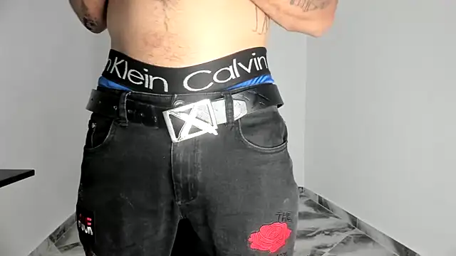 mikee scooth online show from 7, 11, 2025