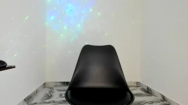 Snapshot of mikee_scooth chatting on 9, 4, 2026 mikee scooth online show from 9, 4, 2026